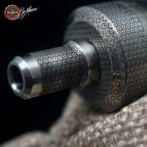 FeV 4.5S+ con texture incisa su corpo e drip tip