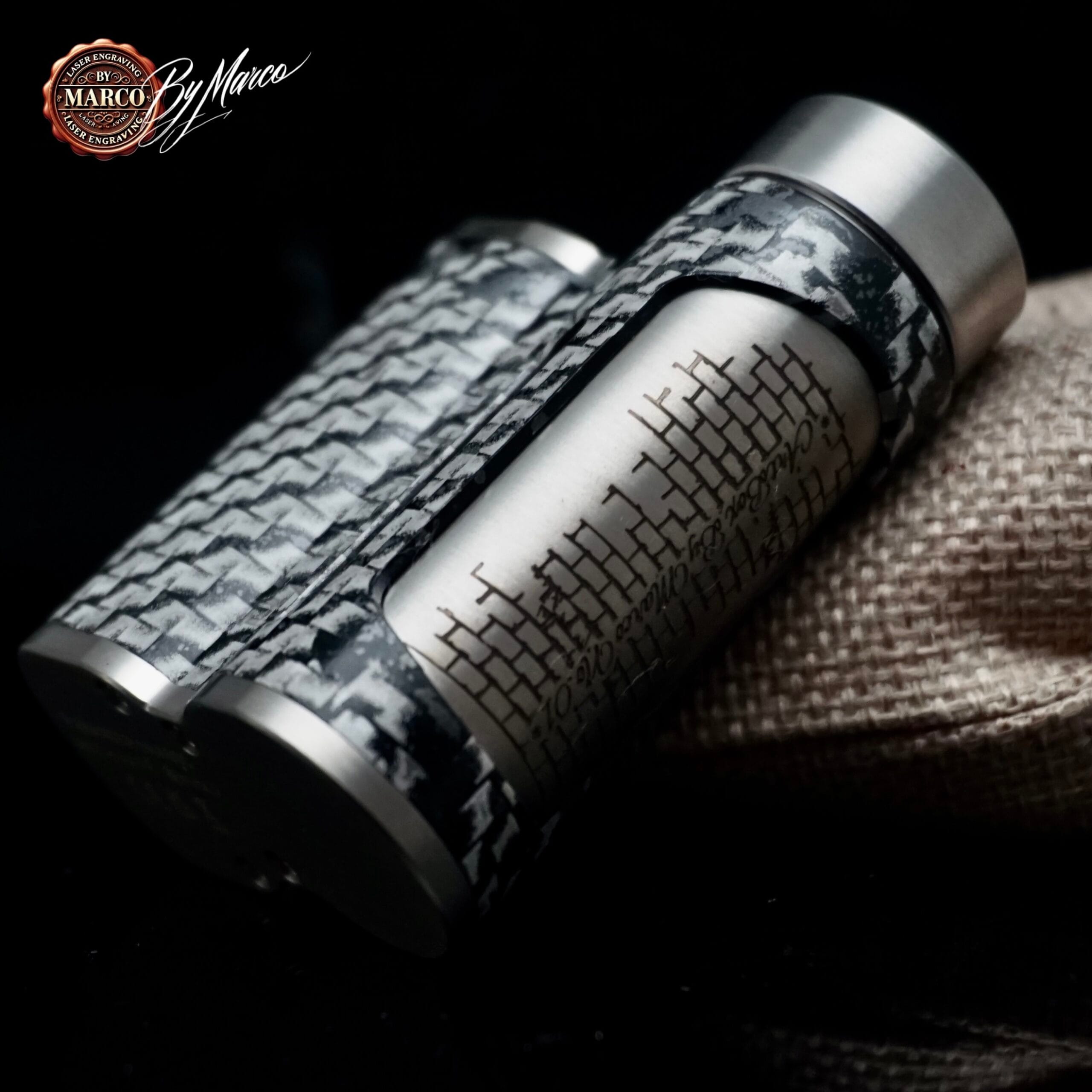 MoD PARAMOUR SbS DNA80C ENGRAVING CARBON ArtBox 4 MoD PARAMOUR SbS DNA80C ENGRAVING CARBON ArtBox - immagine 4