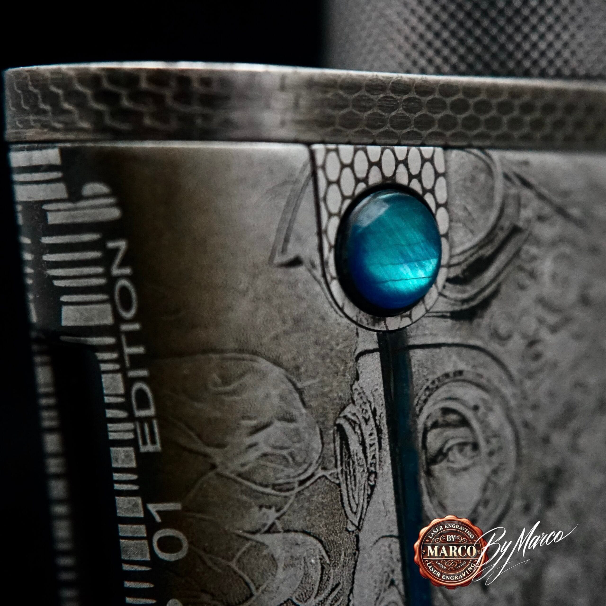 HARRIER N80 “BLUE VEIL” ArtBox By Marco Limited Ediction No.01 7 Harrier N80 Early Bird dettaglio incisione artistica
