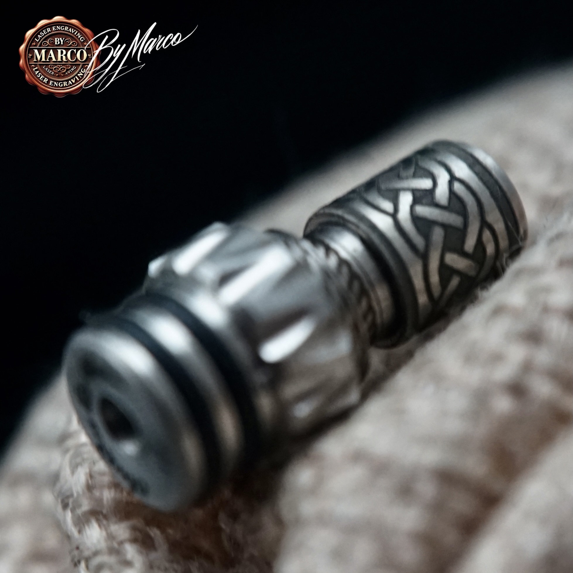 Drip Tip ULTON V2 N°31 Celtic Engraving | ArtBox By Marco 4 Drip Tip ULTON V2 N°31 Celtic Engraving | ArtBox By Marco - immagine 4