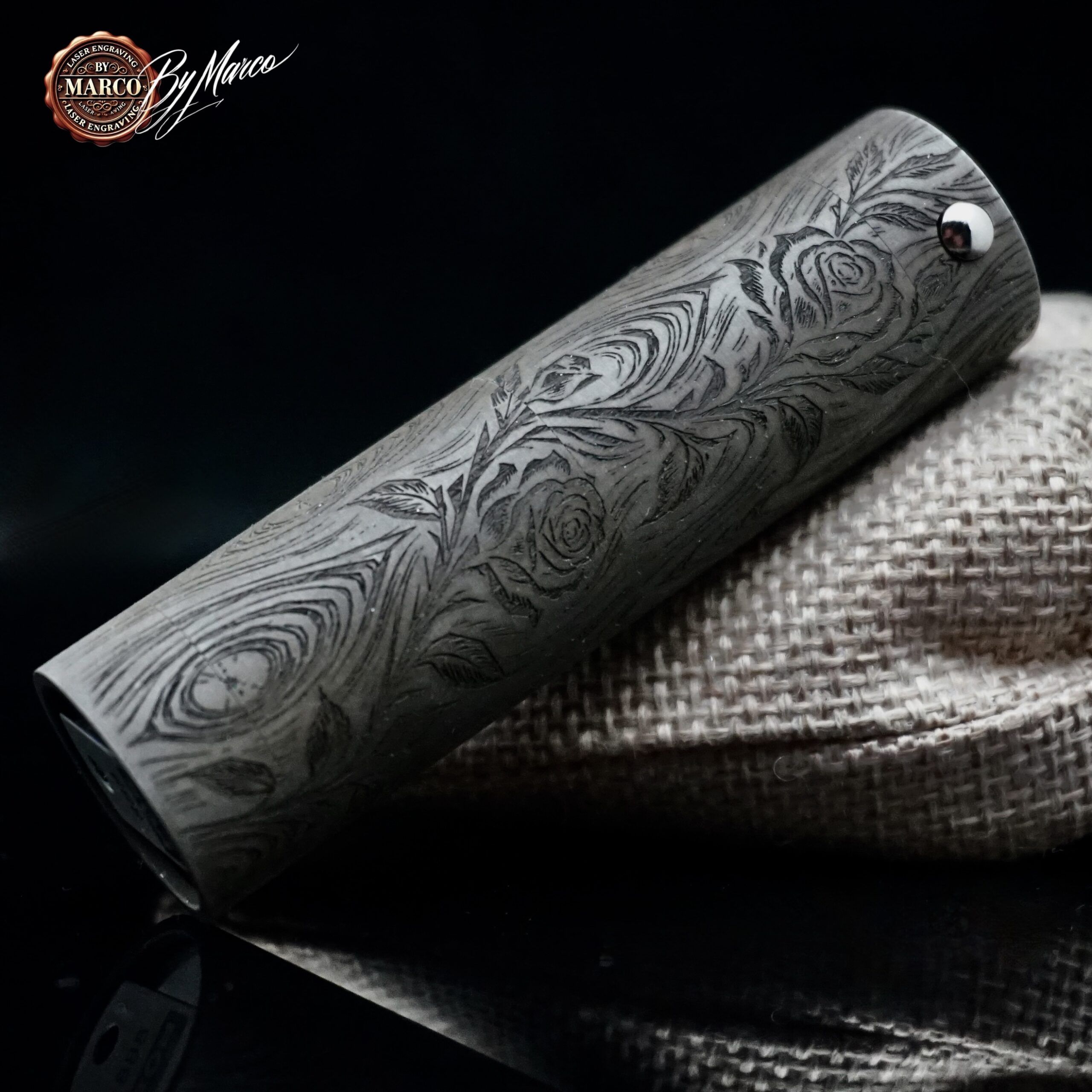 Rosewood Bloom ArtBox Mechanical Mod with Chip 22 mm Lo Atty Style 2 Rosewood Bloom ArtBox incisione Rotary 360 con rose foglie e legno